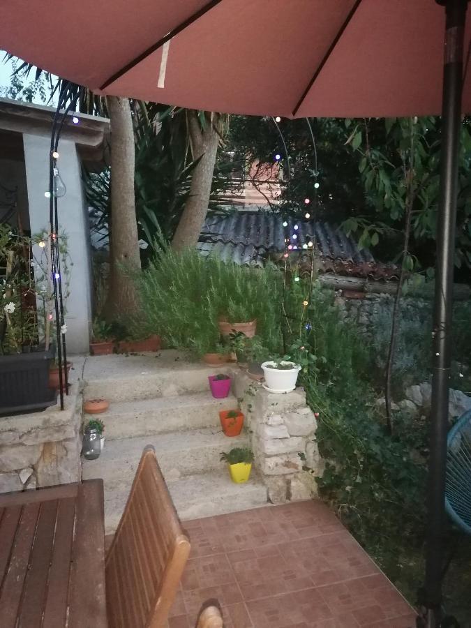 Dairos Apartment Mali Losinj Bagian luar foto